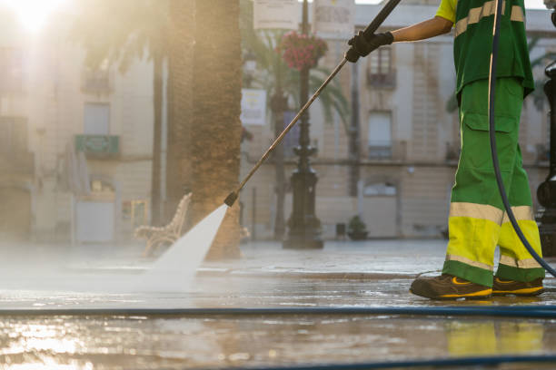 Best Gas Station Cleaning  in South Miami, FL